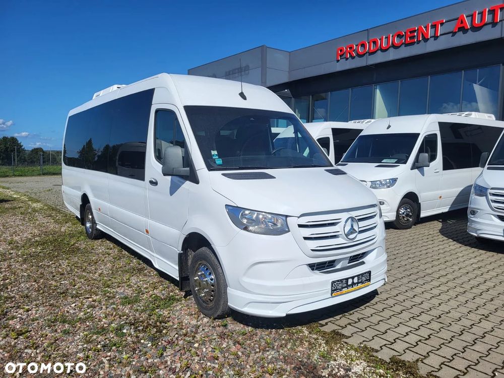 Mercedes-Benz Sprinter 516 CDI 24 miejsca + 4 stojące NOWA ZABUDOWA