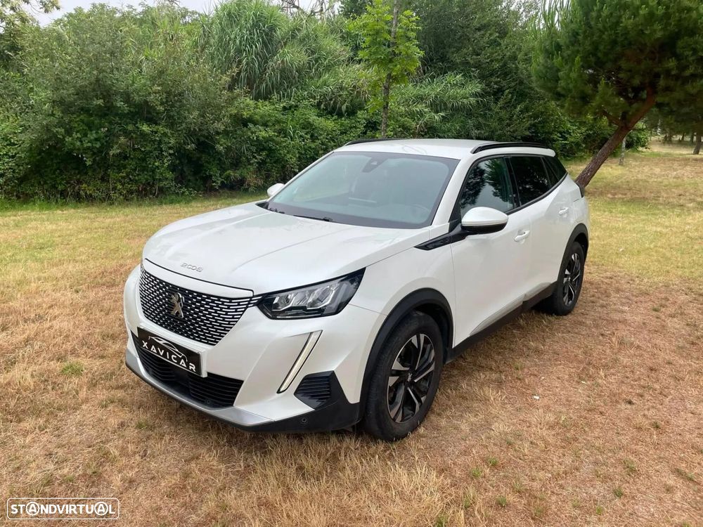 Peugeot e-2008 Allure - 4