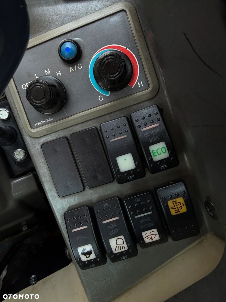 Yanmar VIO80-1A Koparka Gąsienicowa 8 ton jak Nowa z Salonu 2015 rok. KLIMATYZACJA. Łyżka skarpowa Hydrauliczna.  Szybko-złącze lenhoff hydrauliczne. Yanmar silnik 4 cylindry! Maszyna z Norwegii. Własna Pompa do tankowania ON. ani deka luzów i wycieków! OKAZJA Linia Hydr. Plus. Długie ramię PLUS. Oświetlenie LED. Wielka Okazja! Pełne sterowanie z dżojstików!! - 6