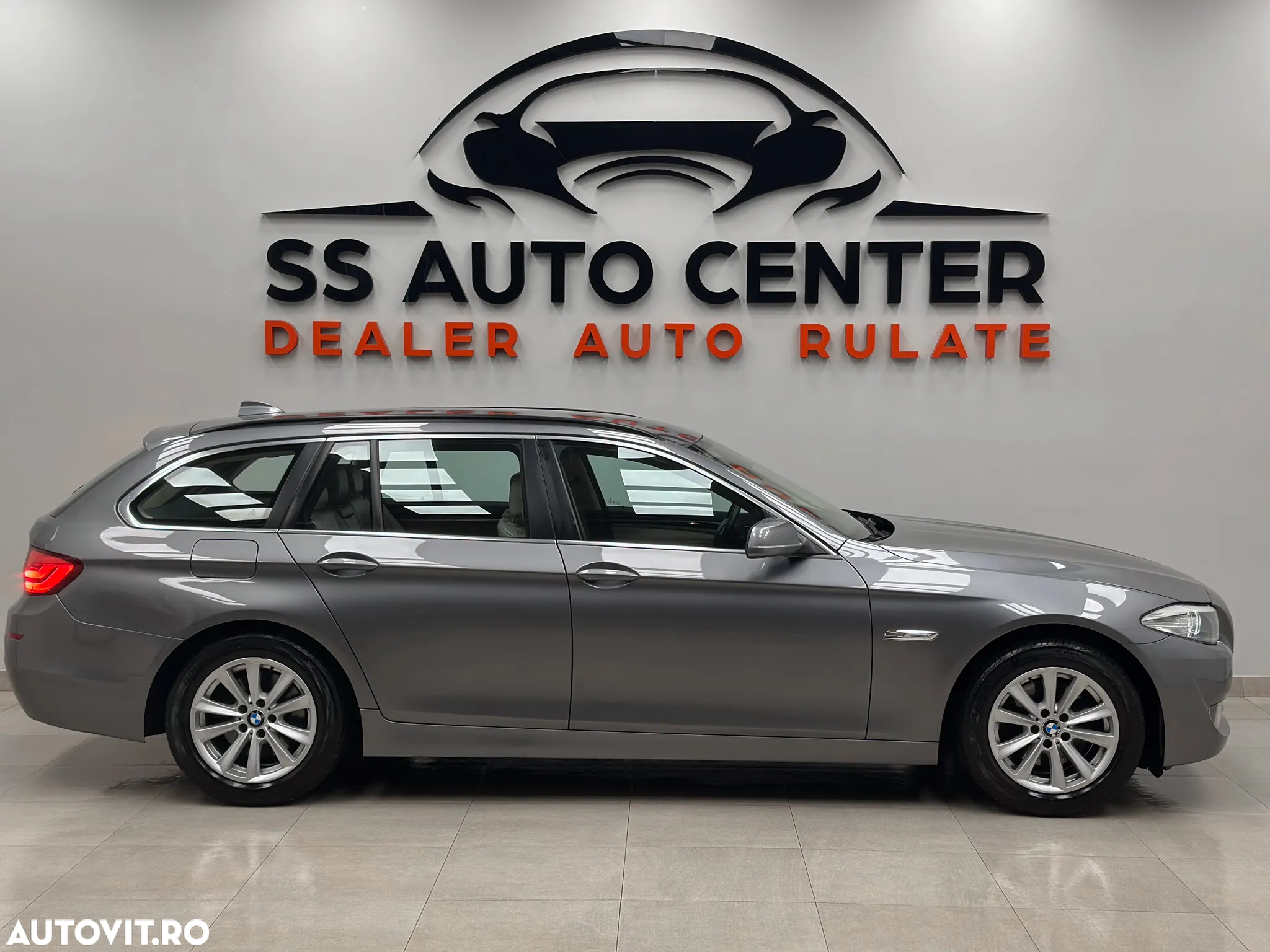 BMW Seria 5 520d Touring - 5
