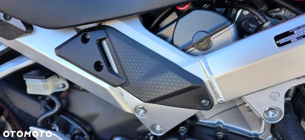 Honda VFR - 21