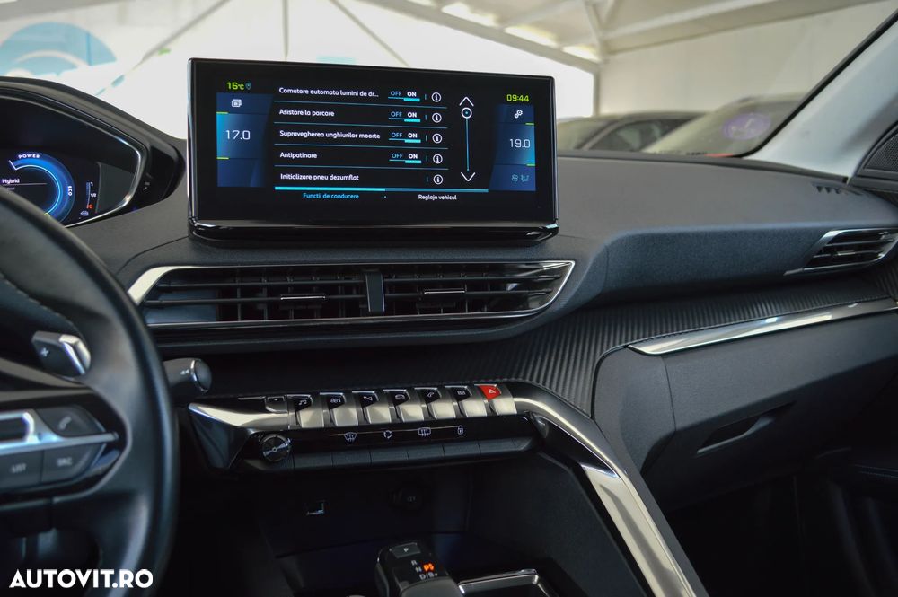 Peugeot 3008 PHEV 300 EAT8 4X4 Allure Pack - 9