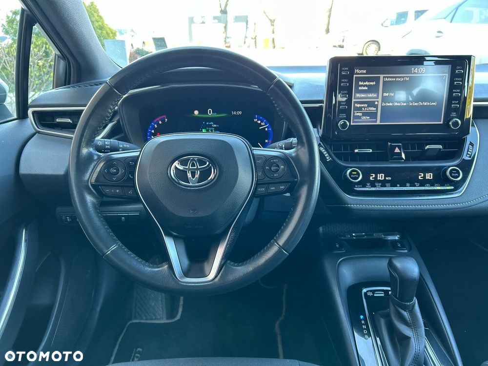 Toyota Corolla - 12
