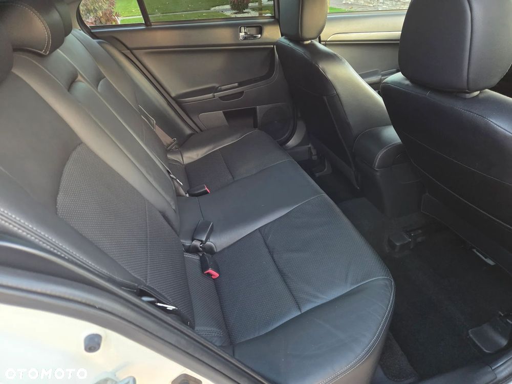Mitsubishi Lancer 1.8 Instyle NAVI - 20
