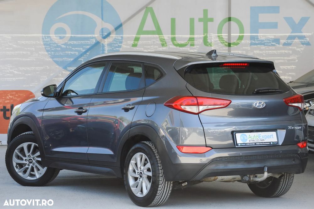 Hyundai Tucson blue 1.7 CRDi 2WD Style - 23