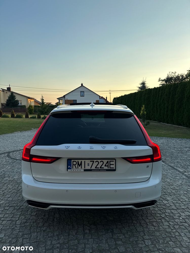Volvo V90 D3 R-Design - 17