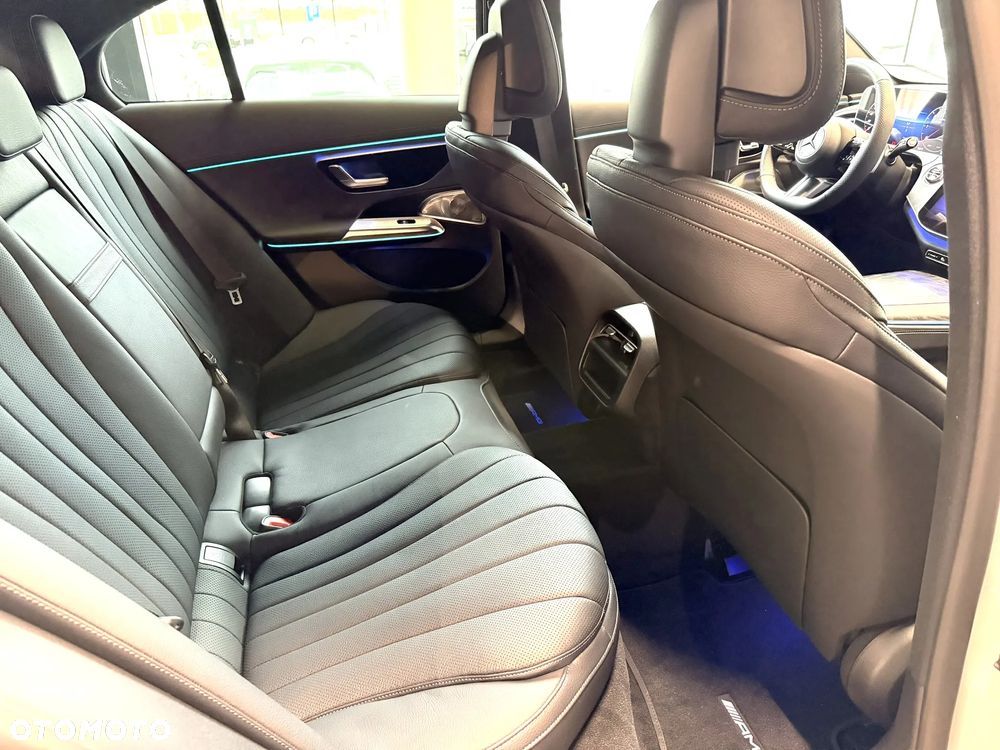 Mercedes-Benz Klasa E - 29