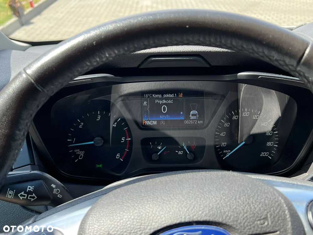 Ford Transit - 12
