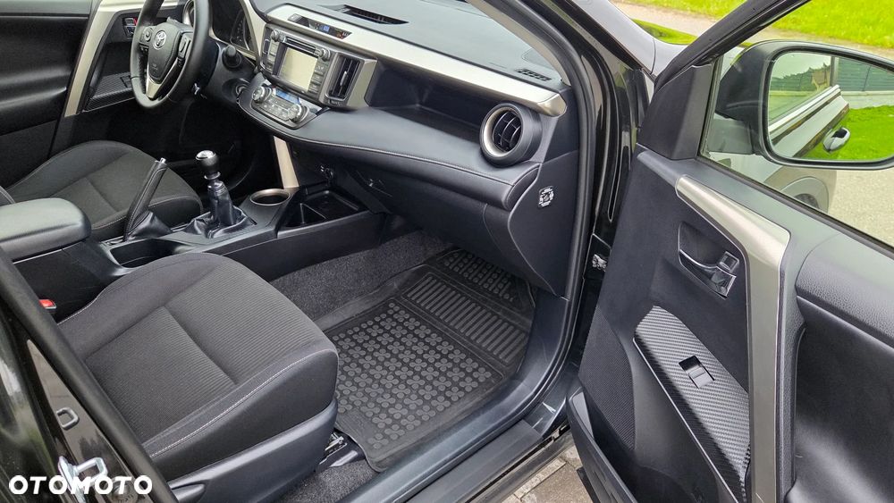 Toyota RAV4 2.0 4x4 - 26