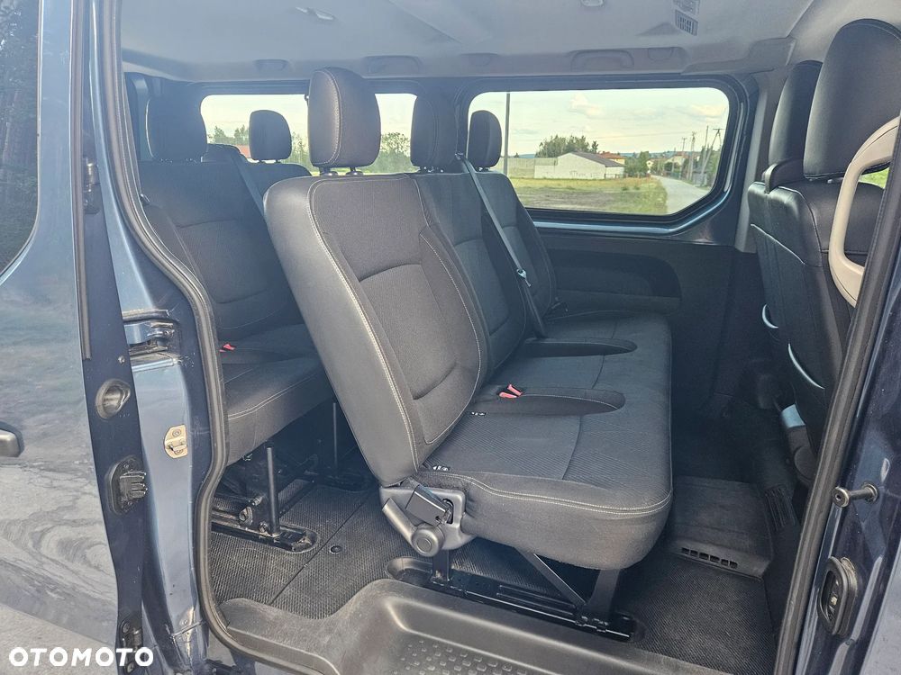 Renault Trafic - 16