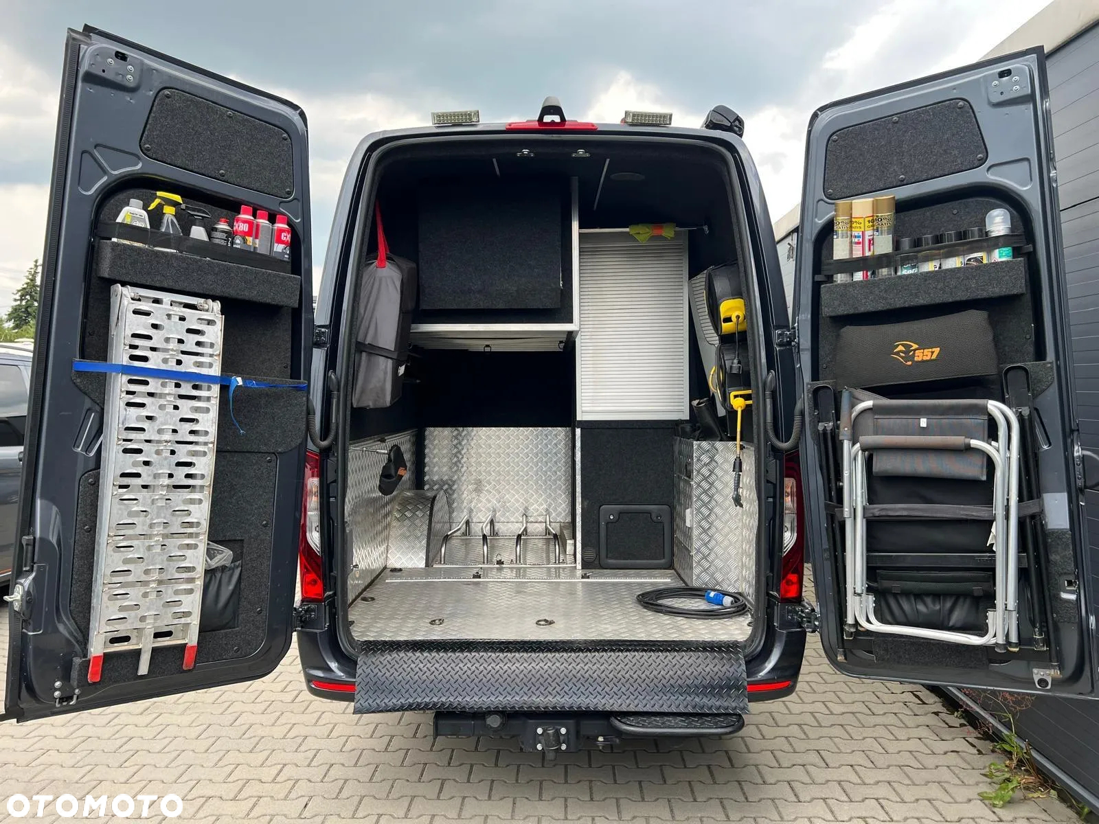 Mercedes-Benz Sprinter 319 CDI 907.235 - 10