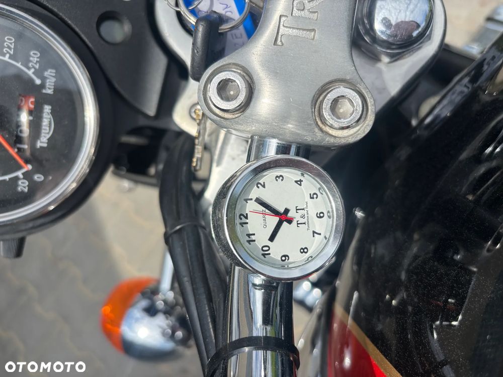 Triumph Thunderbird - 28