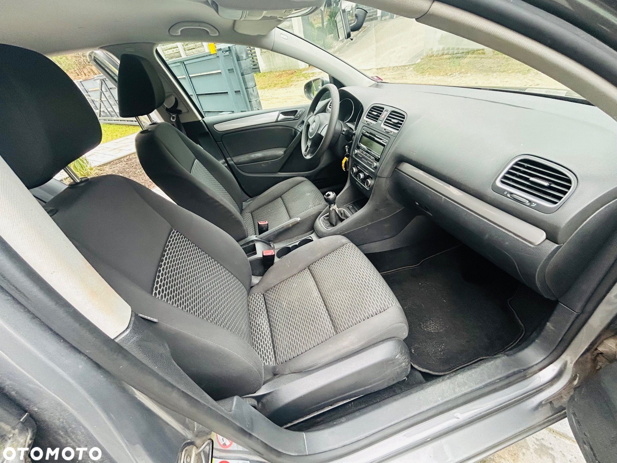Volkswagen Golf - 10
