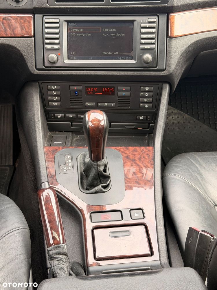 BMW Seria 5 - 25