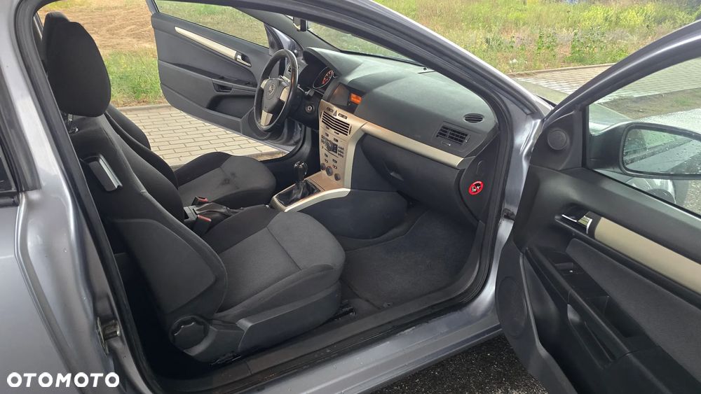 Opel Astra 1.8 Comfort - 22