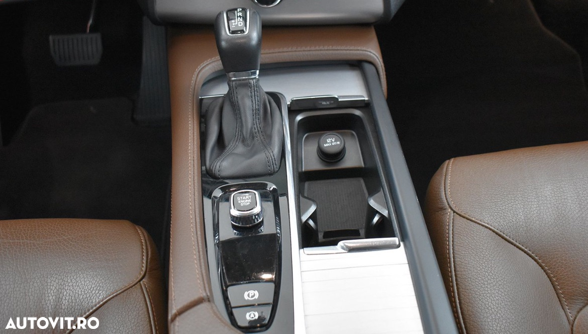 Volvo XC 90 B5 D AWD Geartronic Momentum - 12