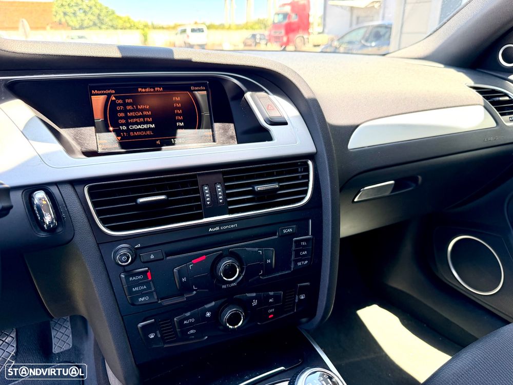 Audi A4 2.0 TDI DPF S line Sport Pack (plus) - 12