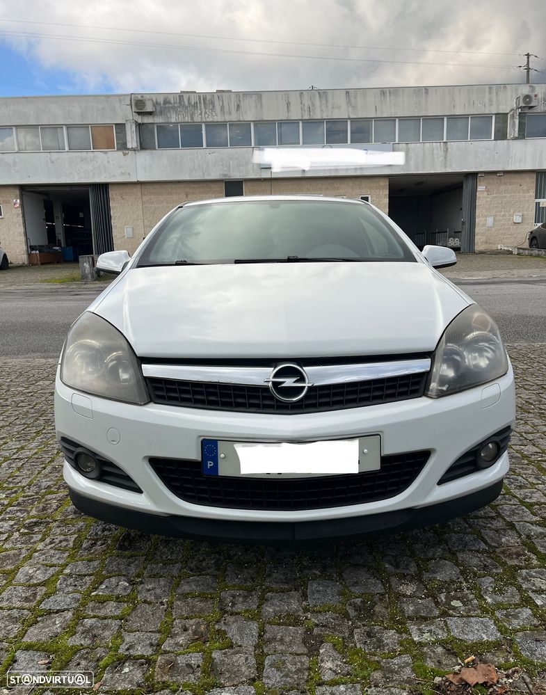 Opel Astra GTC 1.7 CDTI - 4