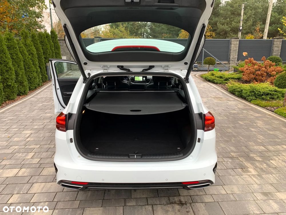 Kia Ceed 1.6 GDI PHEV Business Line DCT - 21