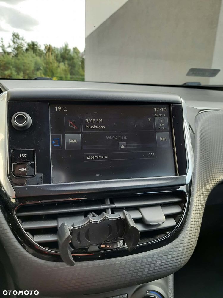 Peugeot 2008 1.2 Pure Tech Active S&S - 18