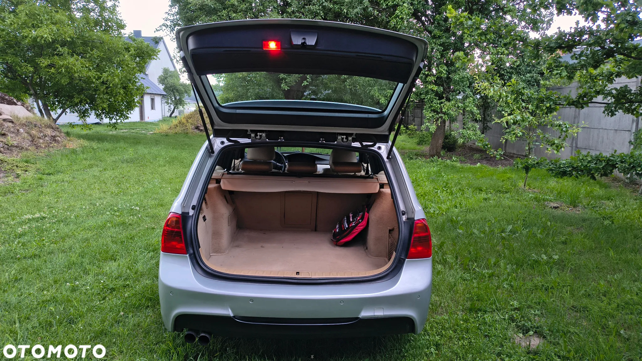 BMW Seria 3 330xd DPF Touring - 4
