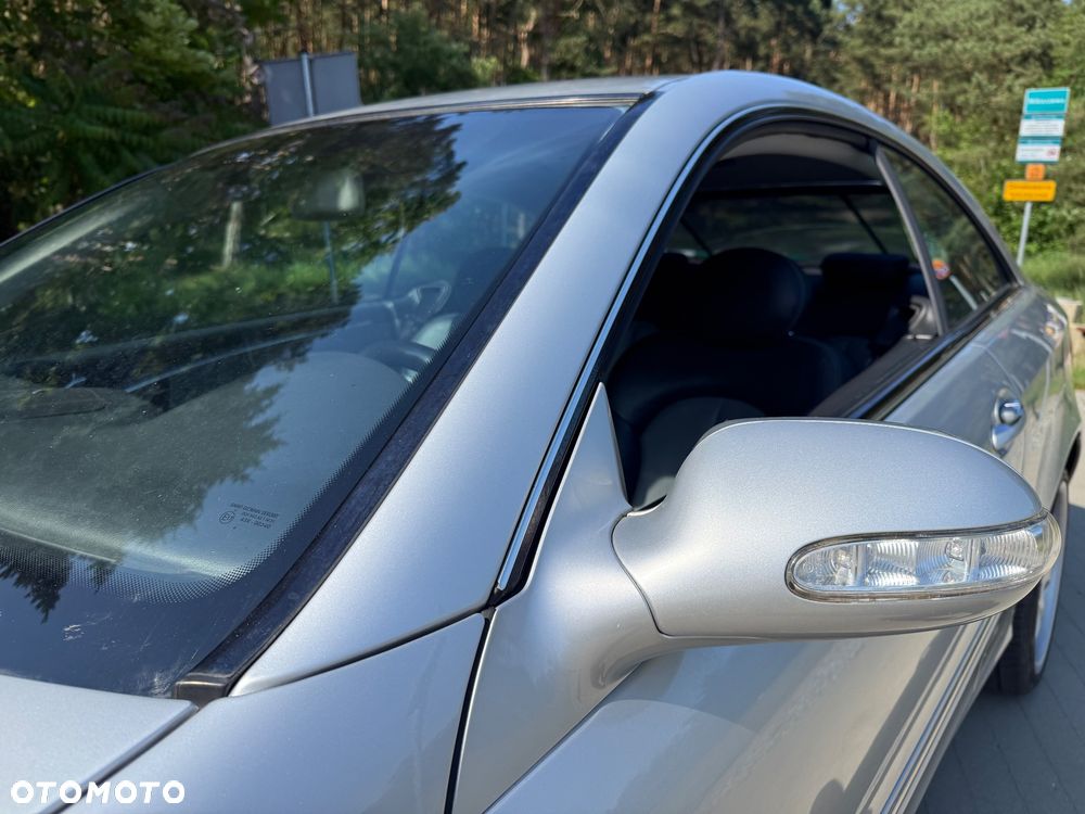Mercedes-Benz CLK - 11