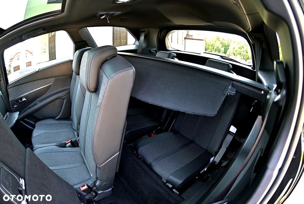 Peugeot 5008 1.6 PureTech GT Line S&S EAT8 - 26