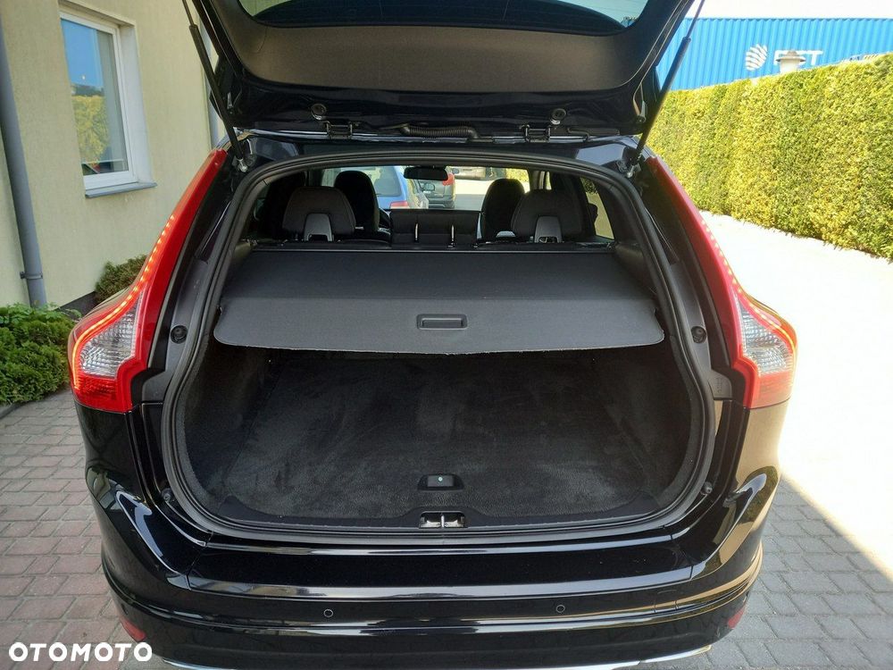 Volvo XC 60 D4 Drive-E Momentum - 18