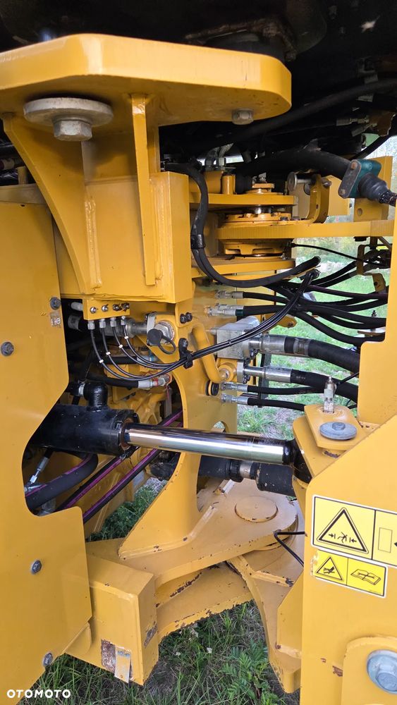 Caterpillar 962M - 19