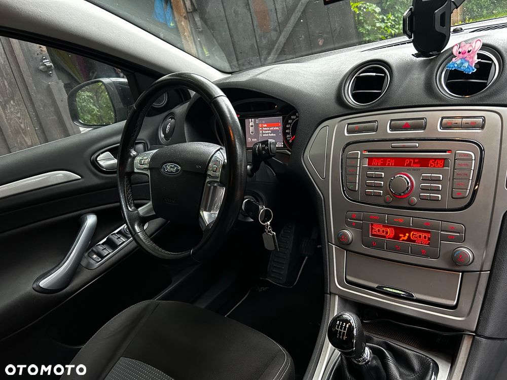 Ford Mondeo 1.8 TDCi Gold X - 13