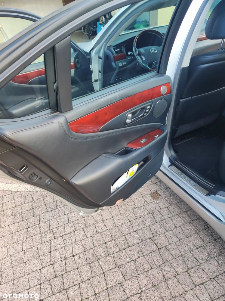 Lexus LS 460 Prestige - 19