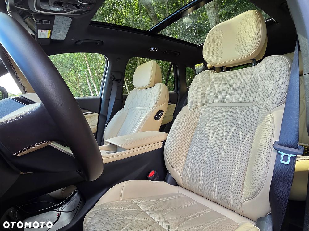 Geely Monjaro - 12