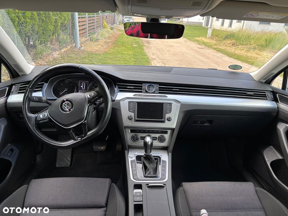 Volkswagen Passat 2.0 TDI SCR Comfortline DSG - 13