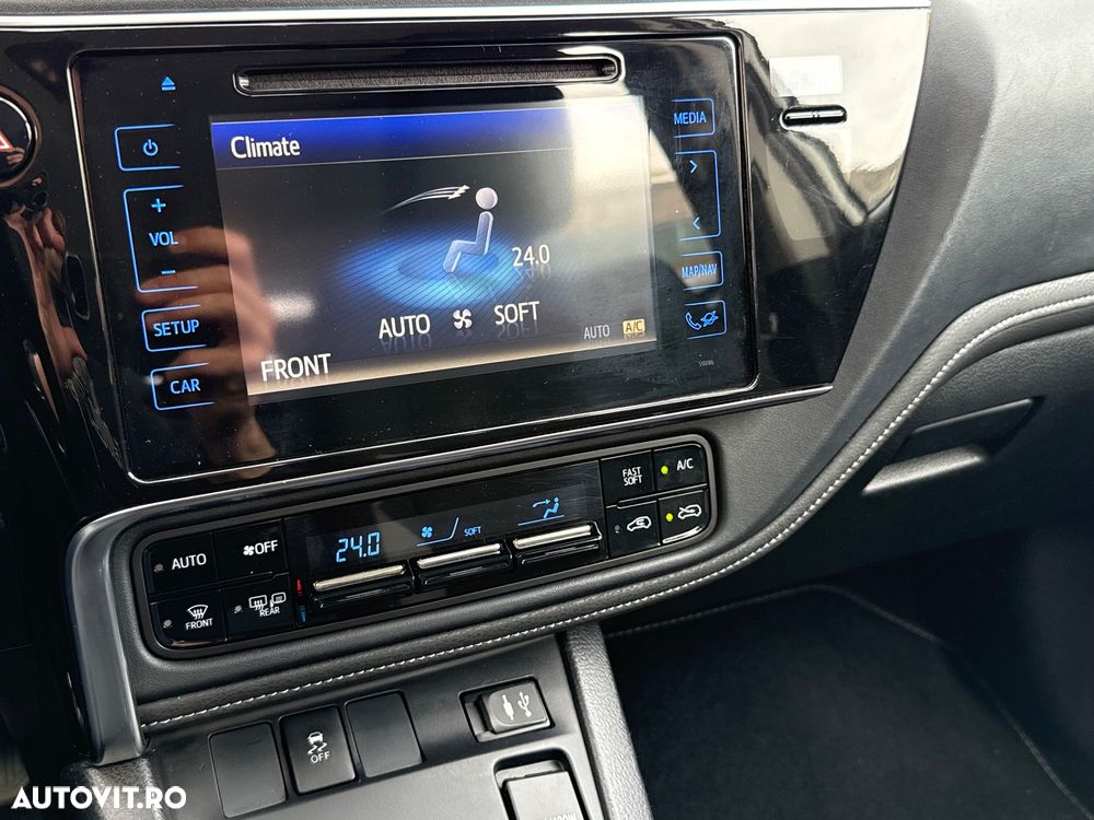 Toyota Auris 1.8 L VVT-i Sol+ - 15