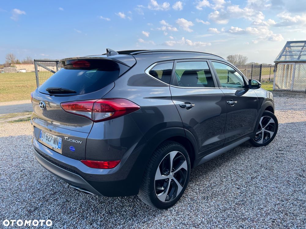 Hyundai Tucson 2.0 CRDI BlueDrive Style 2WD - 12