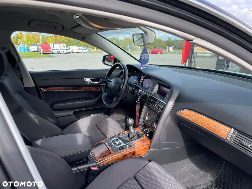 Audi A6 - 6