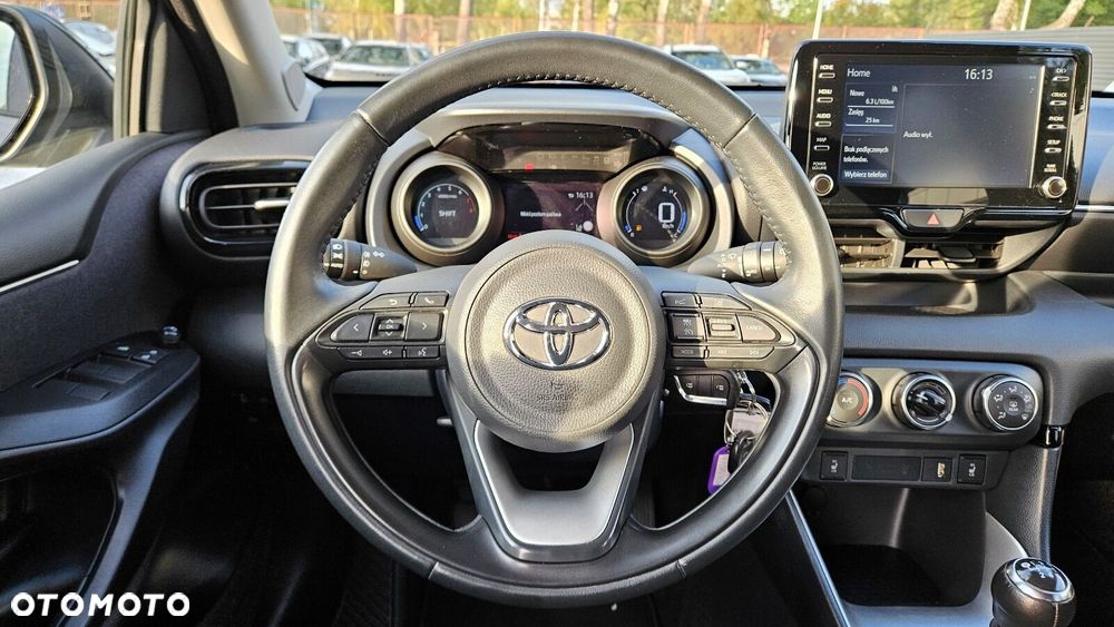 Toyota Yaris 1.5 Comfort - 13