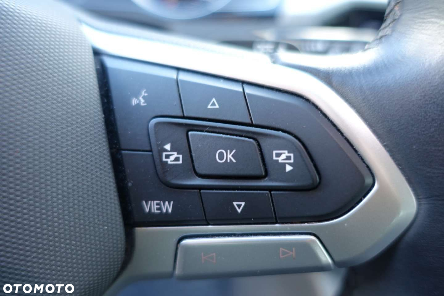 Volkswagen Passat - 9
