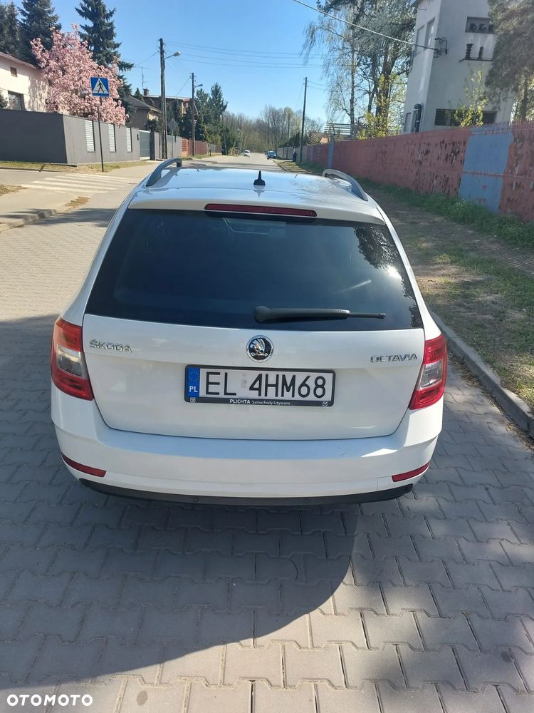 Skoda Octavia 2.0 TDI Style DSG - 13