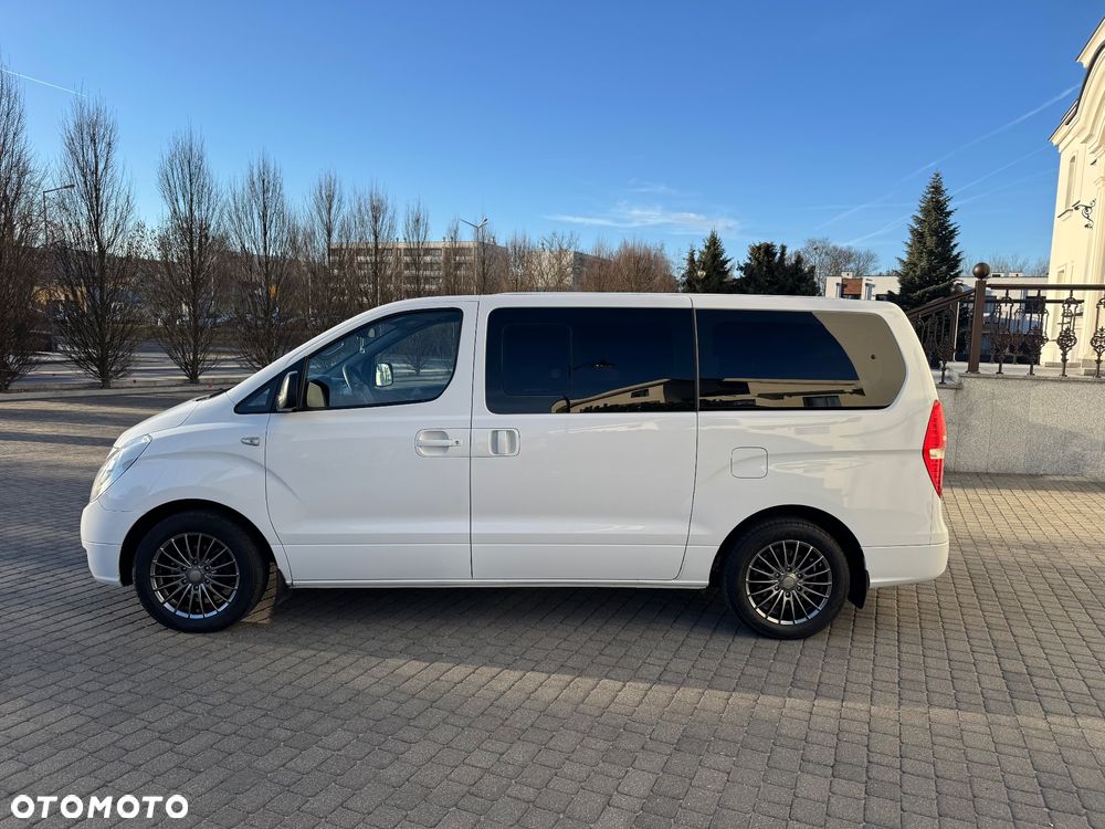 Hyundai H-1 Cargo teilverglast Autm HK - 13
