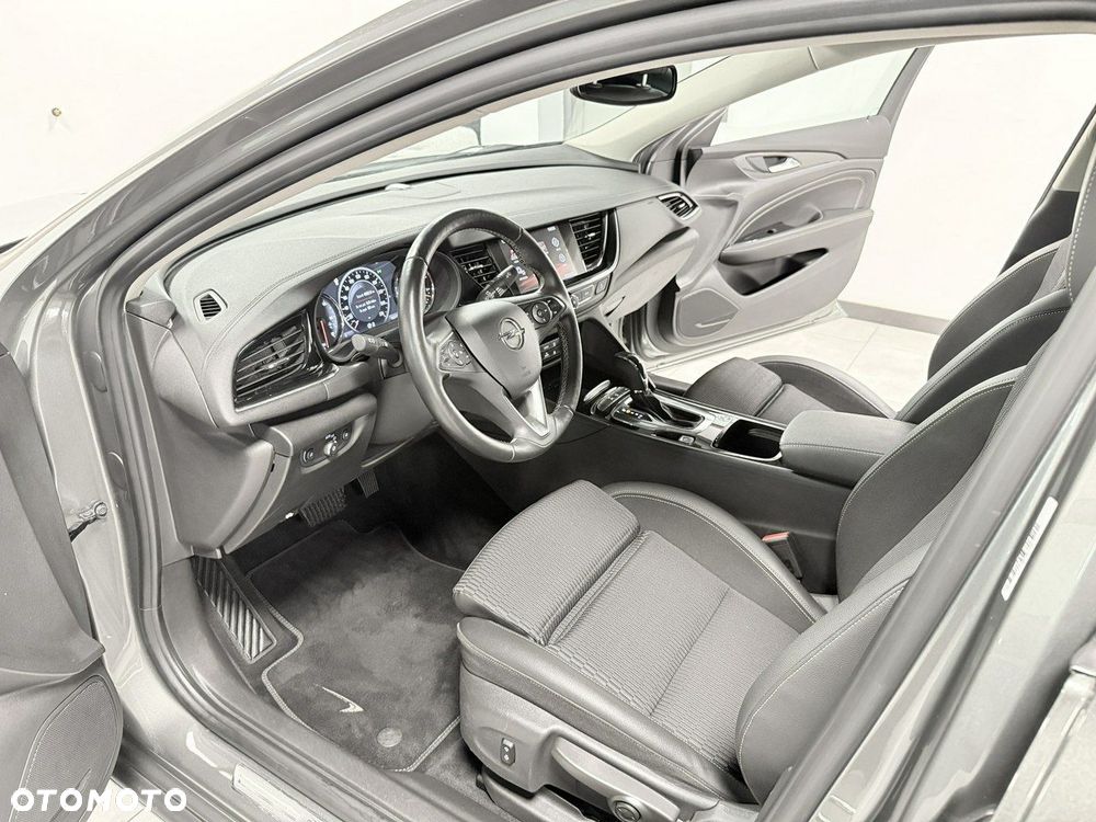 Opel Insignia - 38