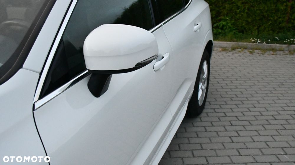 Volvo XC 60 T4 Momentum Pro - 11