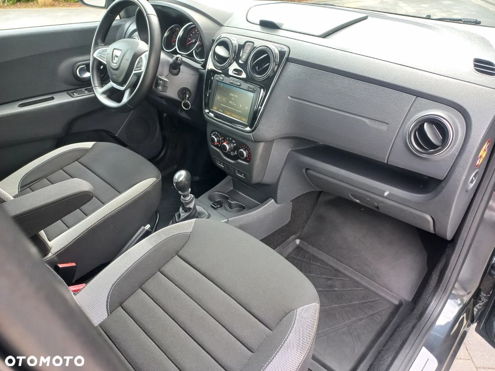 Dacia Lodgy Blue dCi 115 (7-Sitzer) Stepway - 29