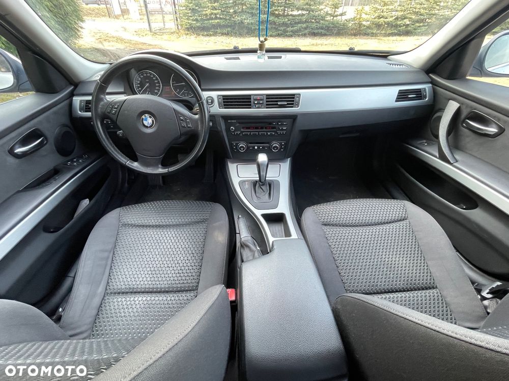 BMW Seria 3 ver-320d - 14