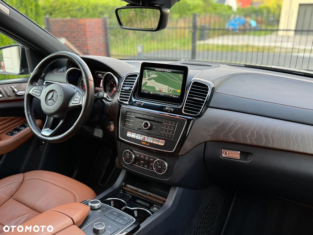 Mercedes-Benz GLE 350 d 4Matic 9G-TRONIC AMG Line - 14