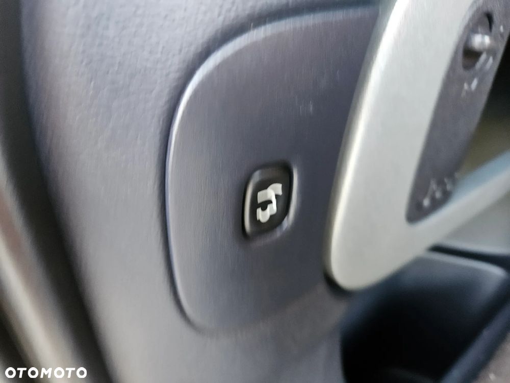 Jeep Cherokee - 12
