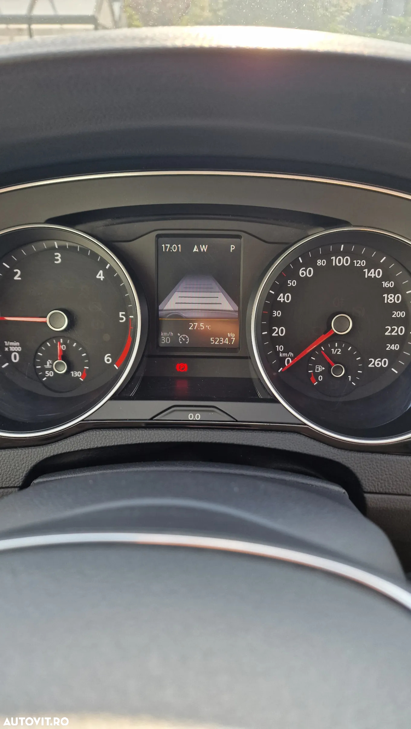 Volkswagen Passat - 17