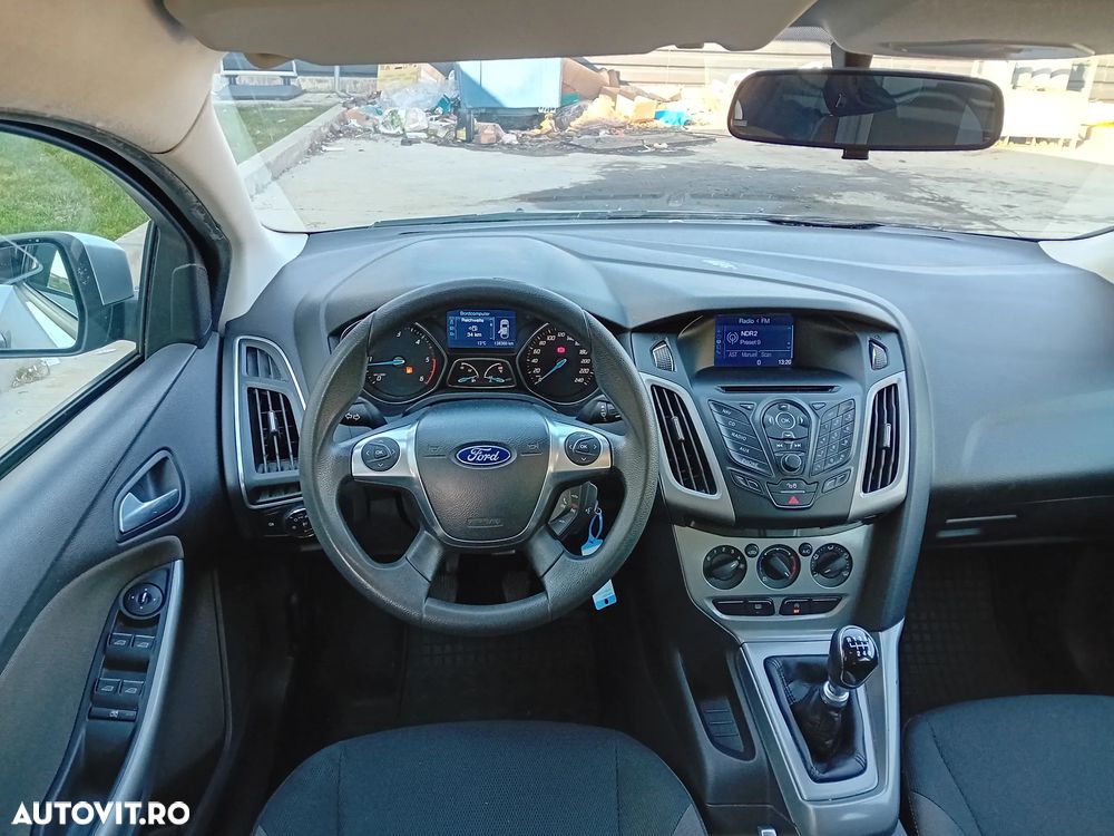 Ford Focus 1.6 TDCi DPF SYNC Edition - 5
