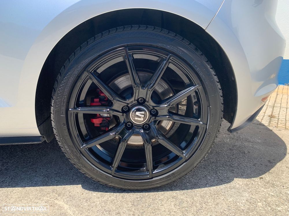 VW Golf 2.0 TSi GTi DSG Performance - 3