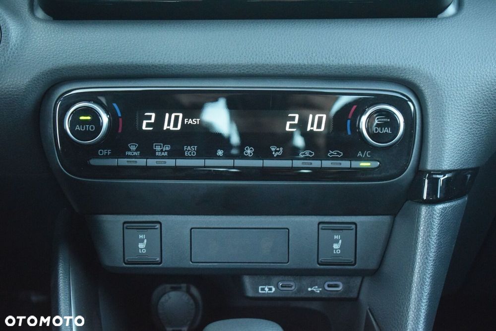 Toyota Yaris - 15